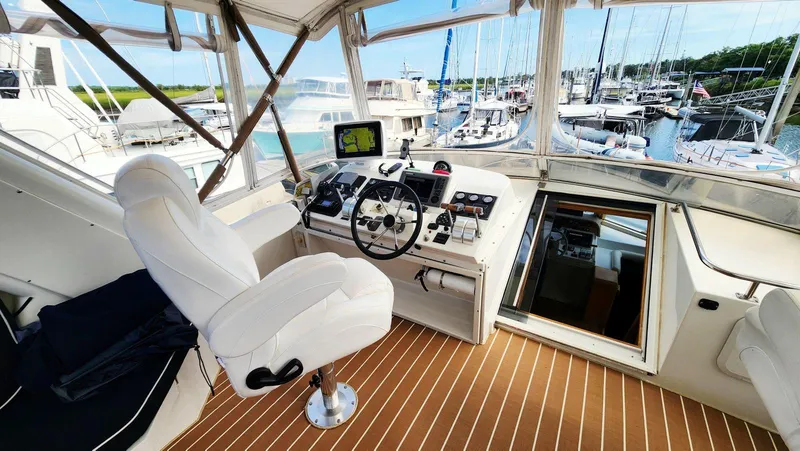 Lagypsie Yacht Photos Pics 