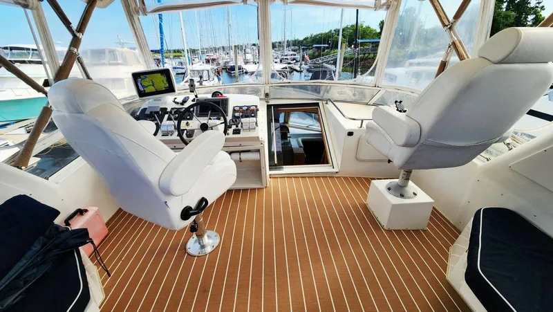 Lagypsie Yacht Photos Pics 