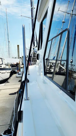 Lagypsie Yacht Photos Pics 