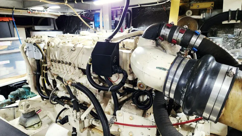 Lagypsie Yacht Photos Pics 