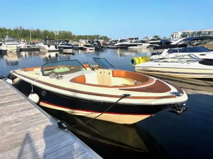  Yacht Photos Pics 2014 Chris-craft Launch 28 - Image 1