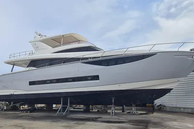 2015 Prestige 750