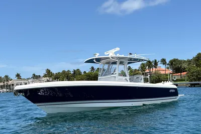 Intrepid 327 Center Console