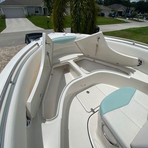 2022 Robalo R222 Center Console for sale - YachtWorld