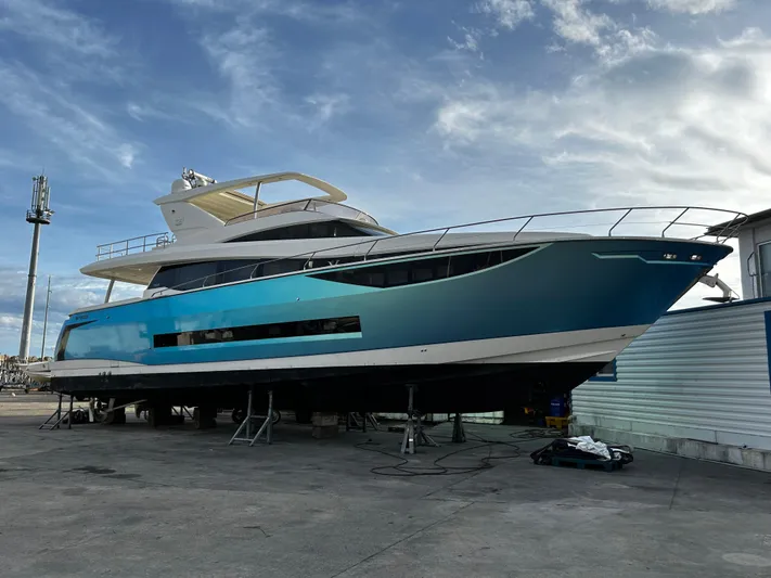 Tao Yacht Photos Pics PRESTIGE 750