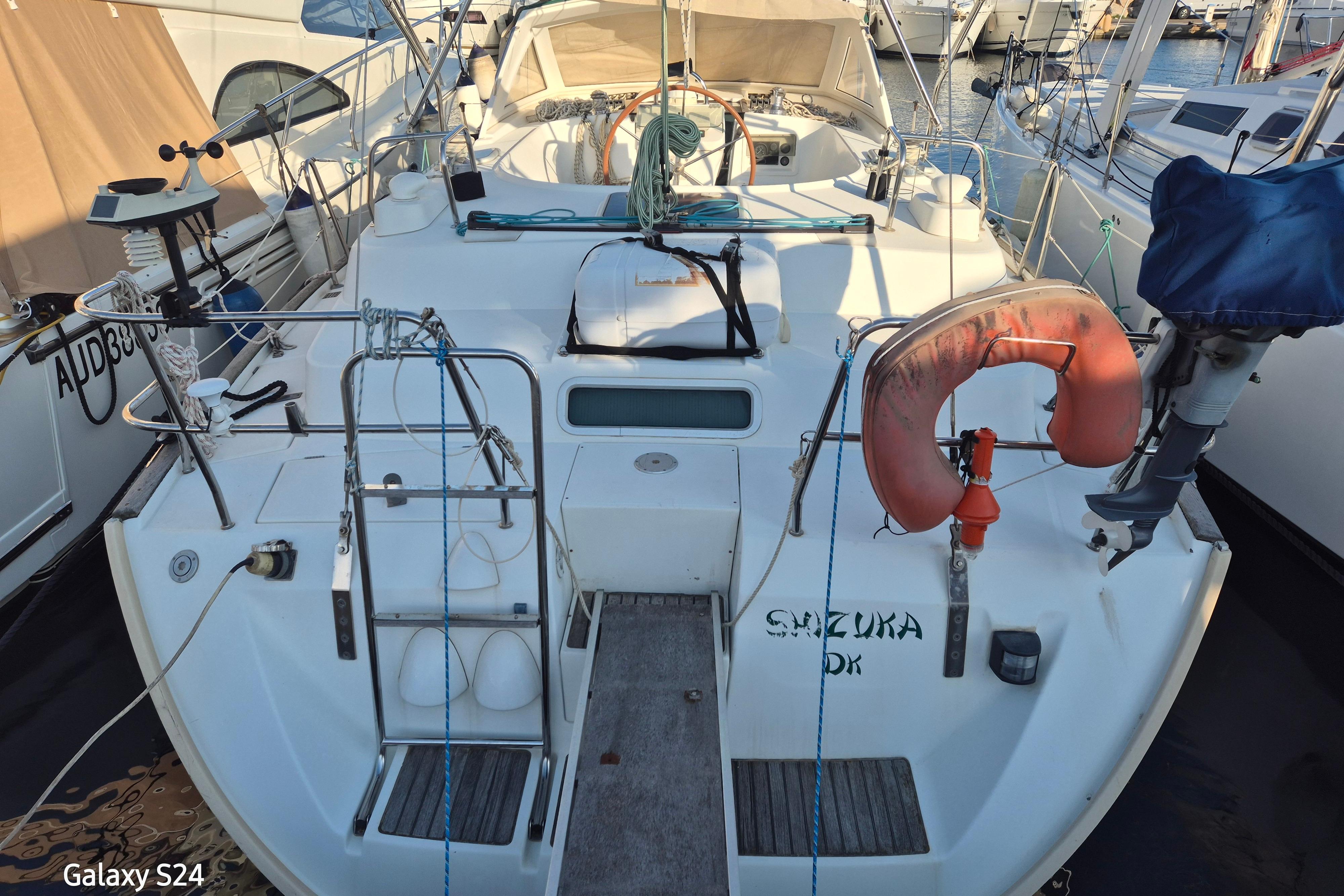 2001 Beneteau Oceanis Clipper 36 CC