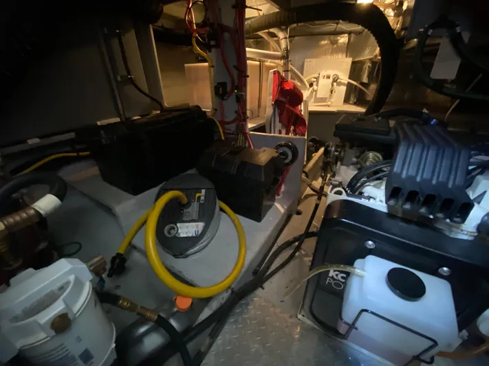 Aqua Holic Yacht Photos Pics 