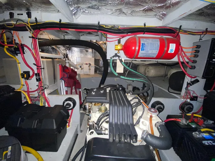 Aqua Holic Yacht Photos Pics 