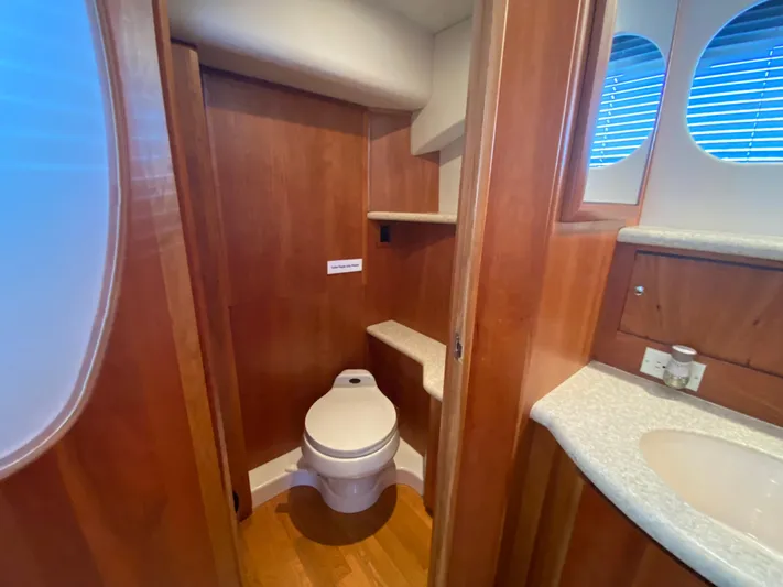 Aqua Holic Yacht Photos Pics 