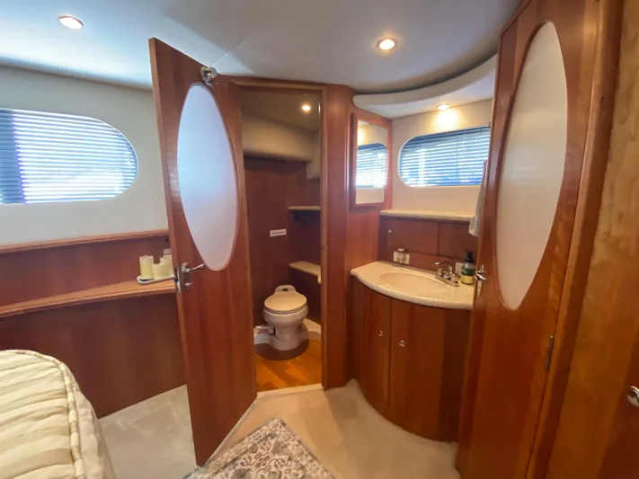 Aqua Holic Yacht Photos Pics 