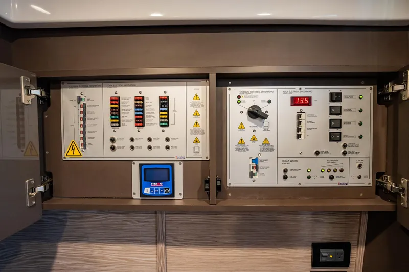 Daily Dose Yacht Photos Pics 