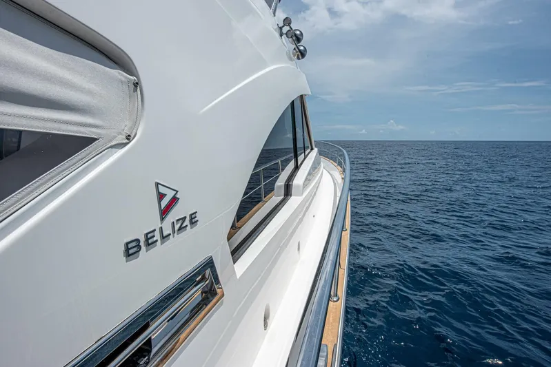 Well Done Yacht Photos Pics 2018 Belize 54 Daybridge - Image 17