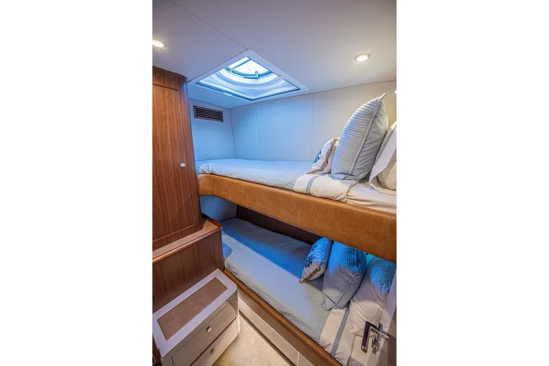 Well Done Yacht Photos Pics 2018 Belize 54 Daybridge - Image 68