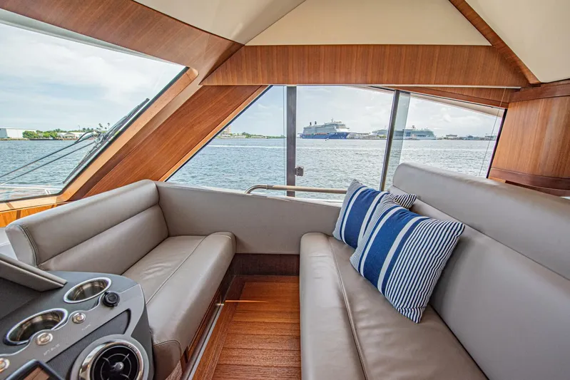 Well Done Yacht Photos Pics 2018 Belize 54 Daybridge - Image 48