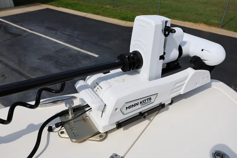  Yacht Photos Pics Minn Kota Terrova trolling motor on 2023 Key West 263 FS boat deck.