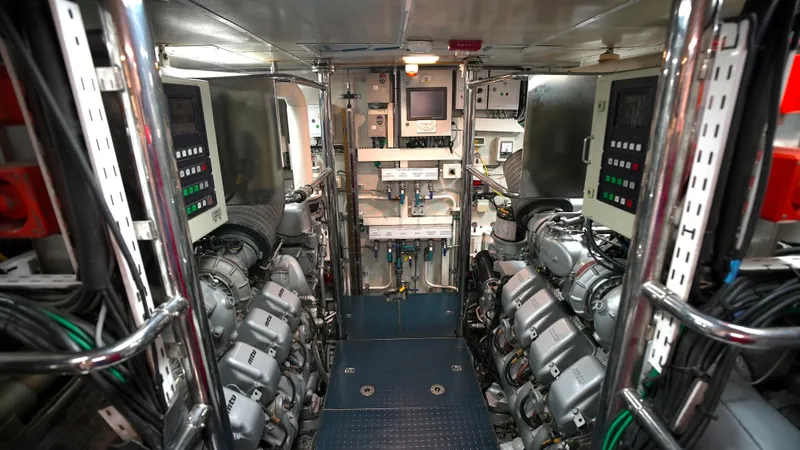 Homecoming Yacht Photos Pics 