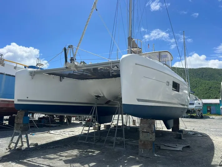 Second Wind Yacht Photos Pics 