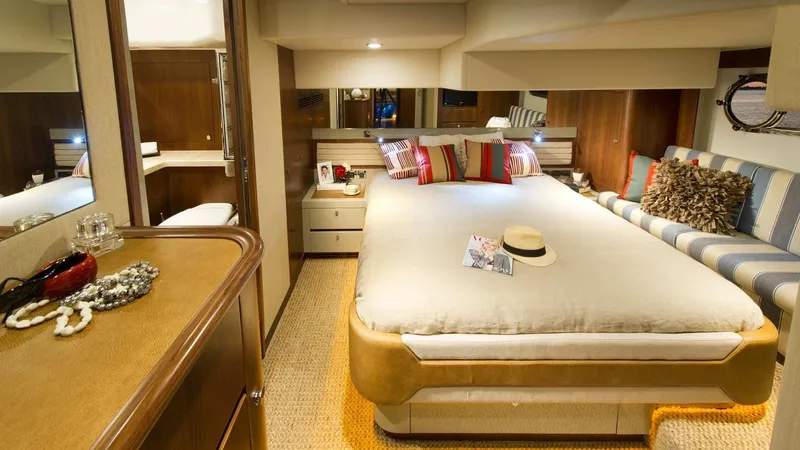  Yacht Photos Pics 2026 Belize 54 Sedan - Image 10