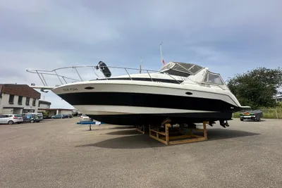 1993 Bayliner 3055 Sunbridge
