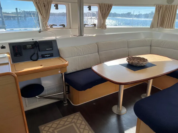 Sunbear Yacht Photos Pics 