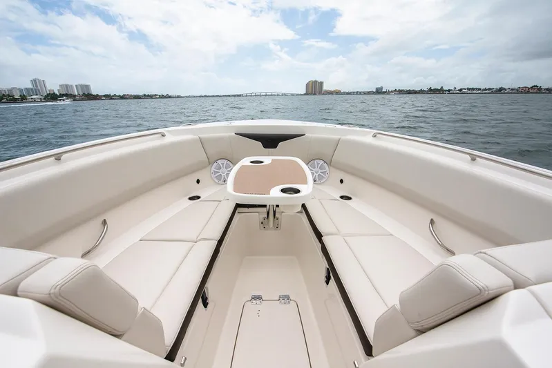  Yacht Photos Pics Manufacturer Provided Image