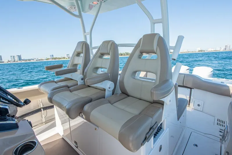 Why The Fish Knot Yacht Photos Pics 2019 Sailfish 360 Cc - Image 27