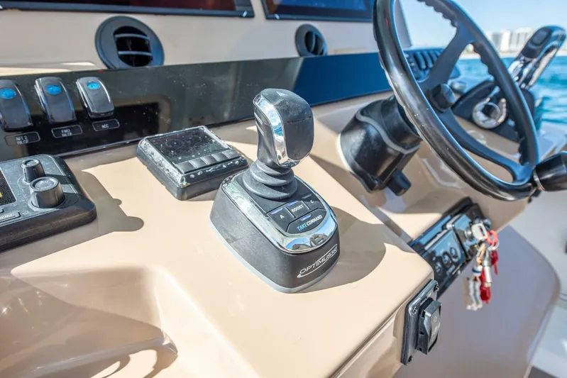 Why The Fish Knot Yacht Photos Pics 2019 Sailfish 360 Cc - Image 26