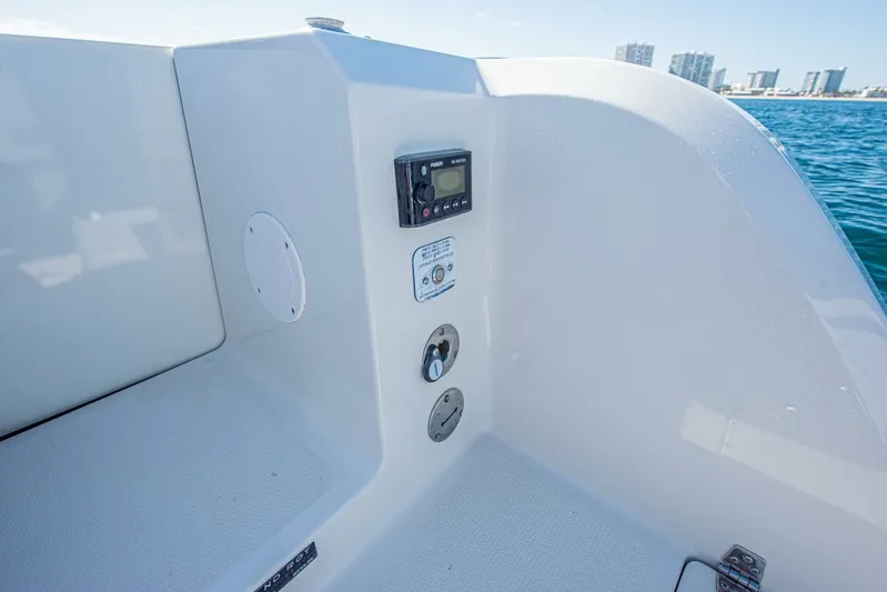 Why The Fish Knot Yacht Photos Pics 2019 Sailfish 360 Cc - Image 34