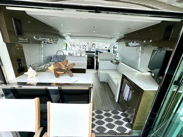 Ocean View Yacht Photos Pics Interior Looking Forward - Hi/Lo Glass Open