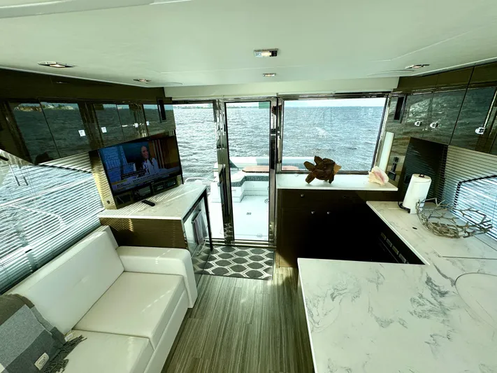 Ocean View Yacht Photos Pics Interior Looking Aft