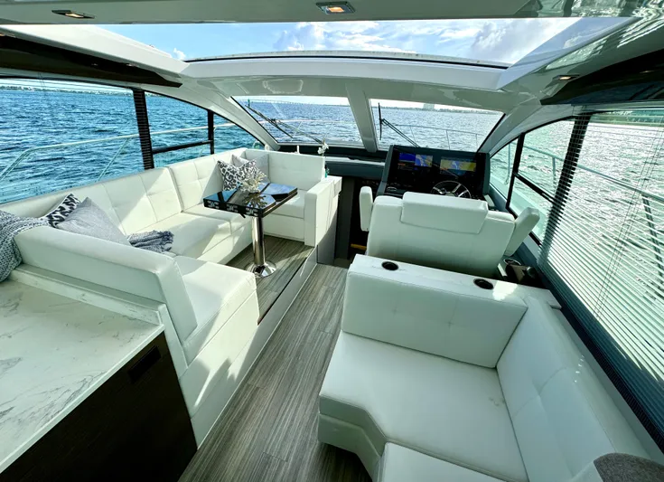 Ocean View Yacht Photos Pics 