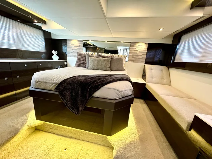 Ocean View Yacht Photos Pics 