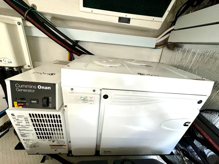 Ocean View Yacht Photos Pics Onan Generator