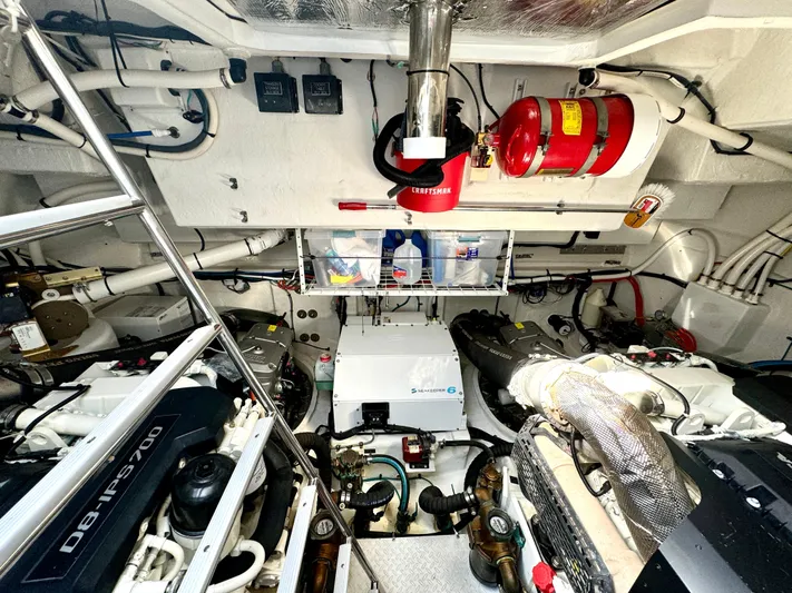 Ocean View Yacht Photos Pics Engine Room Aft