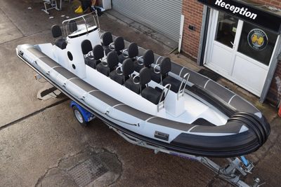 2022 Humber DEFENDER SEAFARI 7.0M