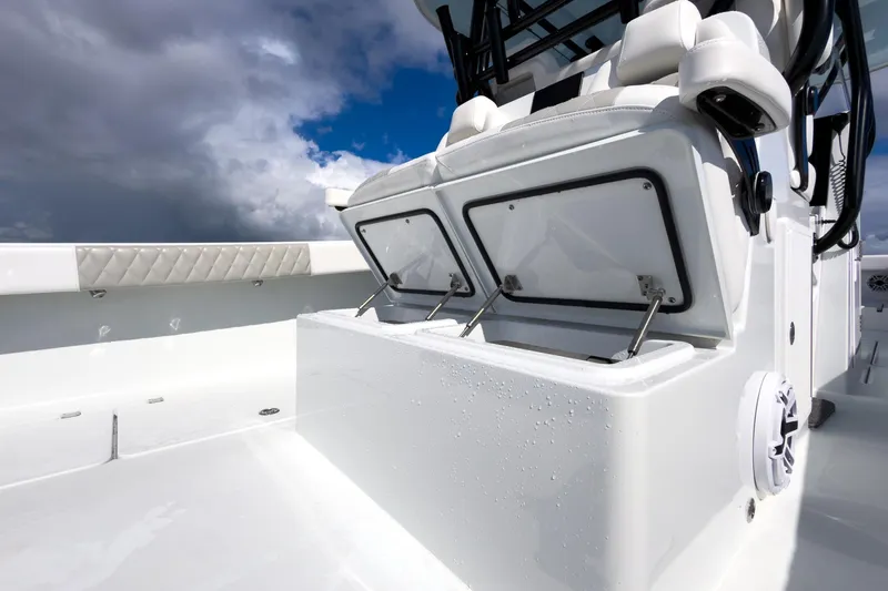 Electric Bill Yacht Photos Pics Freeman 34 Electric Bill - Cockpit Storage