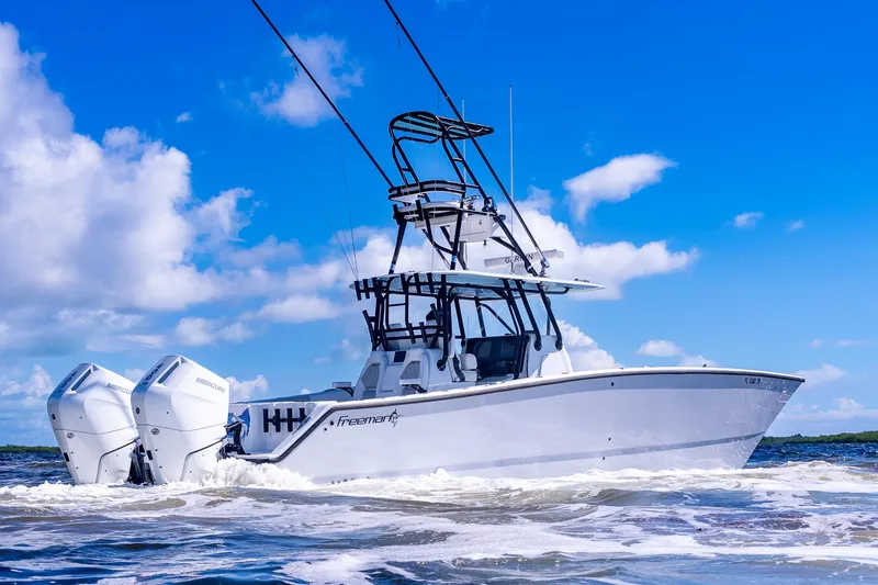 Electric Bill Yacht Photos Pics Freeman 34 Electric Bill - Starboard Profile