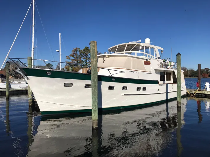 El Sueno Yacht Photos Pics 