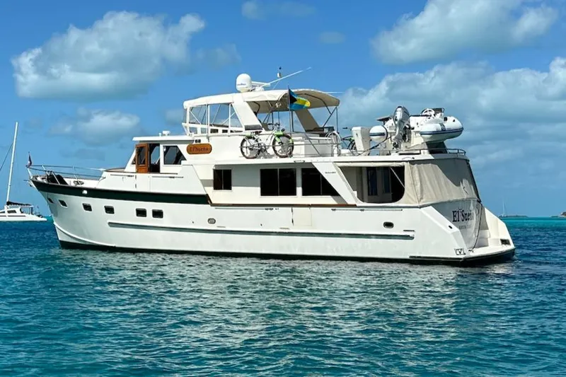 El Sueno Yacht Photos Pics 