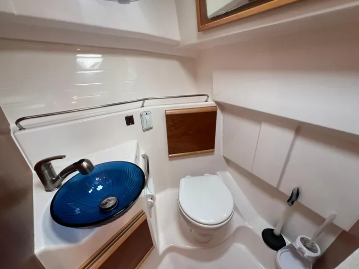 Esperanza Yacht Photos Pics 