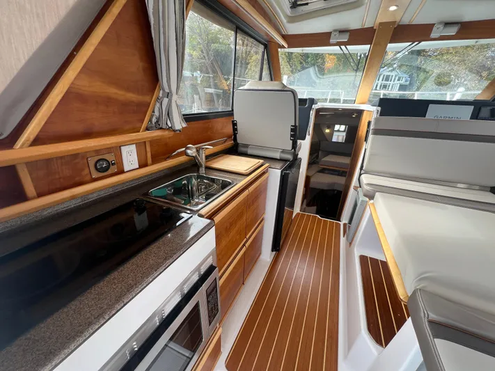 Esperanza Yacht Photos Pics 