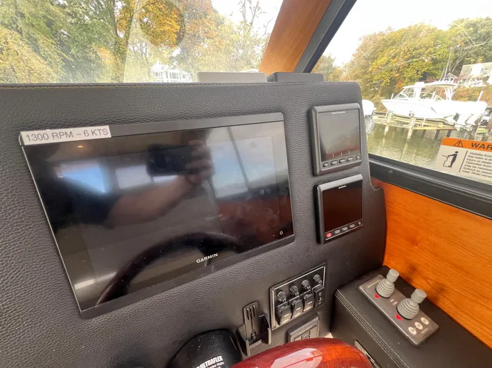 Esperanza Yacht Photos Pics 