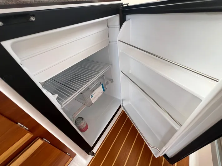 Esperanza Yacht Photos Pics 