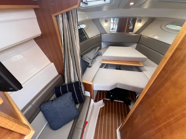 Esperanza Yacht Photos Pics 