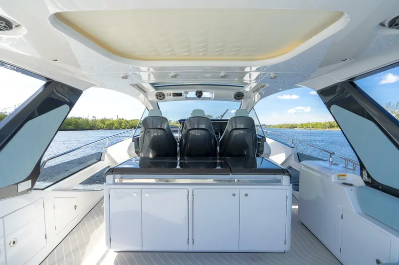 Our Trade Yacht Photos Pics 2025 Azimut Verve 48 - Image 23