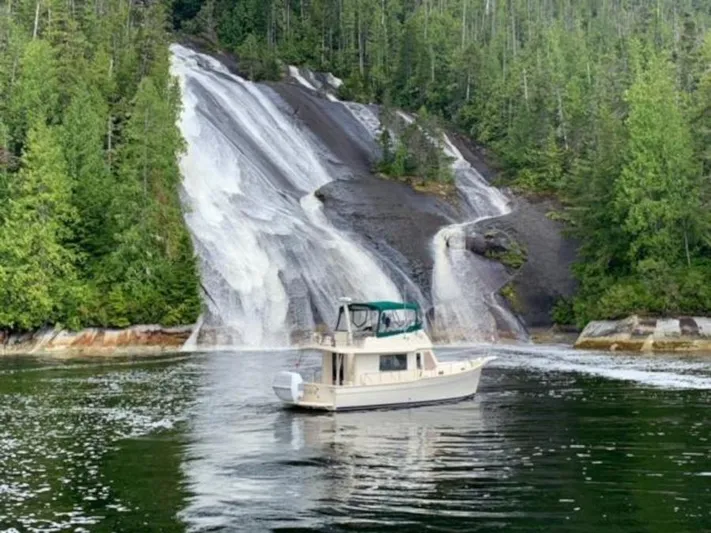 Instead Of Yacht Photos Pics 