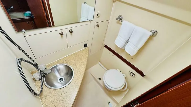 Liliko'i Yacht Photos Pics 2007 Mainship Pilot 30-11 - Image 25