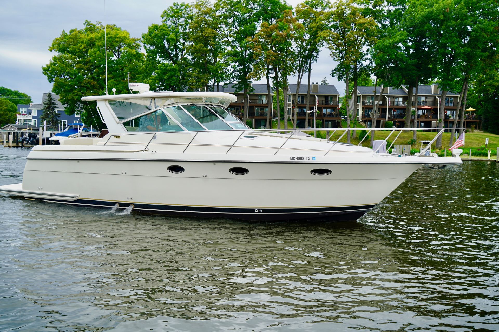 tiara yachts 3500 express