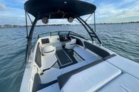 2017 Sea Ray 230 SPX