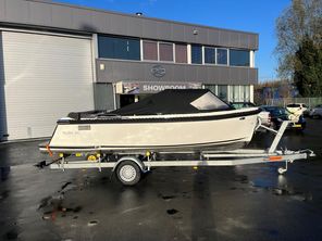 2019 Maxima Maxima 600 Tender met Suzuki 30 pk bouwjaar 2019!